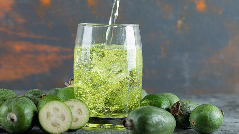 feijoa_cordial